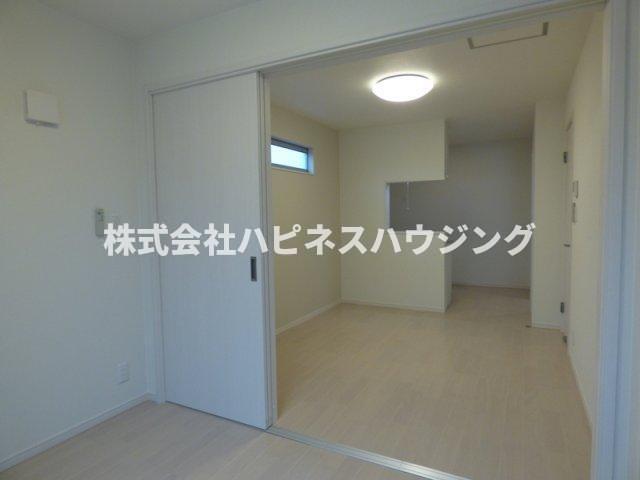 拡大写真:オークプレイス 1階101の居間
