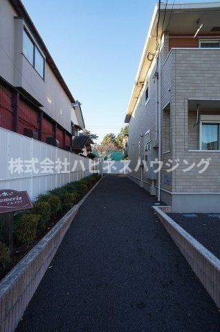 拡大写真:プルメリア 2階201のエントランスです