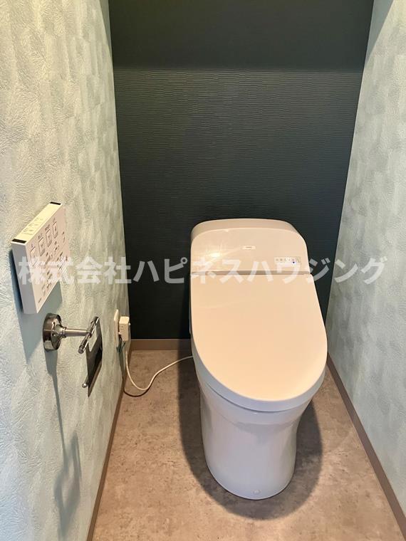 拡大写真:デュオガーデン柏見晴らしの丘 5階516のシンプルで使いやすいトイレです