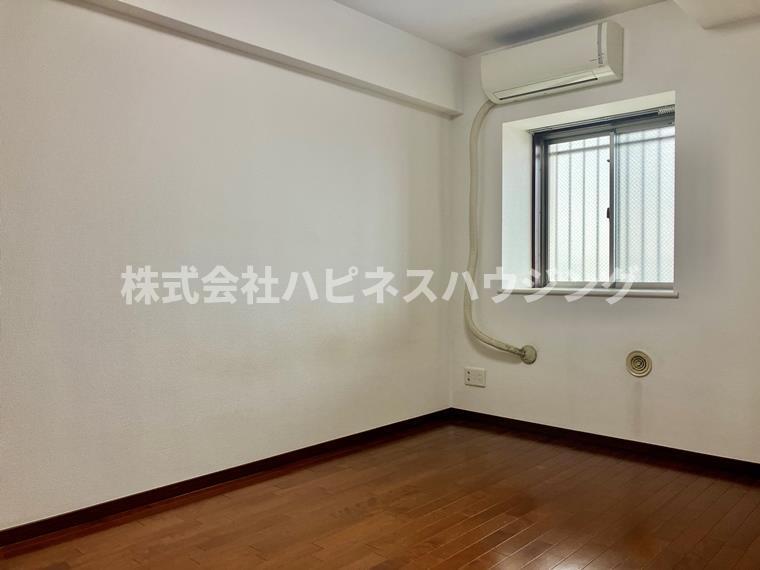 拡大写真:デュオガーデン柏見晴らしの丘 5階516の開放的な寝室です