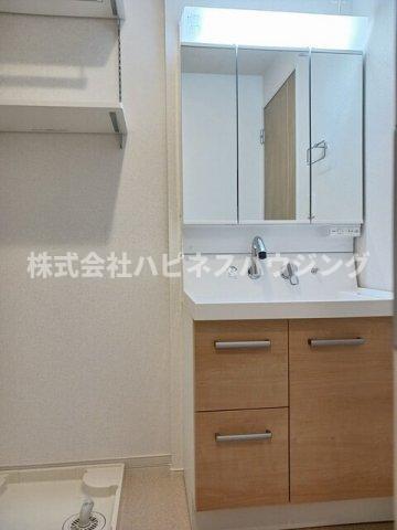 拡大写真:カムラコート 1階101の洗面所
