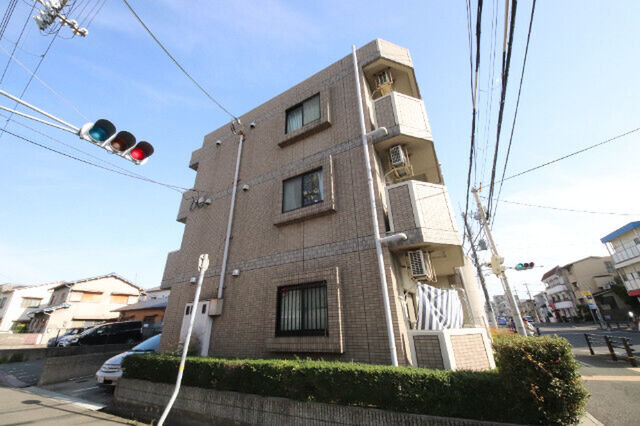 拡大写真:尼崎市富松町1丁目 4階402の敷地内・建物