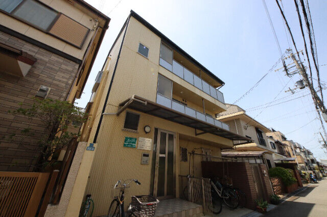 尼崎市瓦宮2丁目の外観