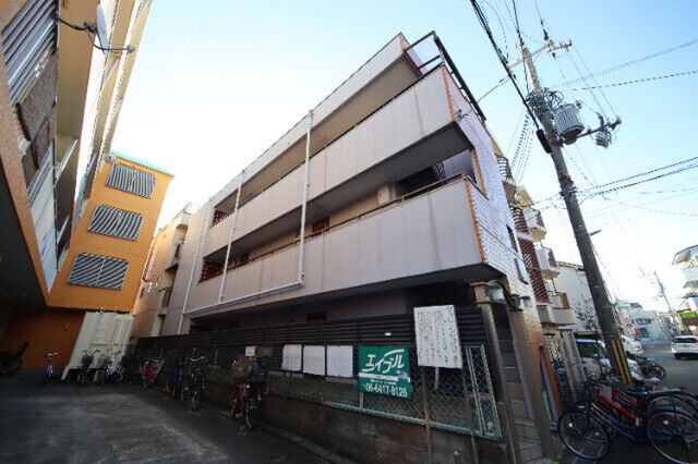 尼崎市昭和通1丁目の外観
