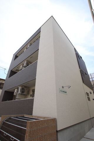 写真：尼崎市武庫之荘本町３丁目の外観