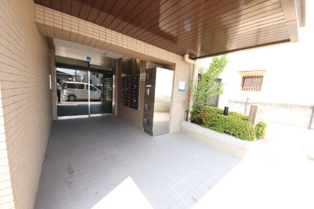 拡大写真:尼崎市武庫元町1丁目 5階504の敷地内・建物