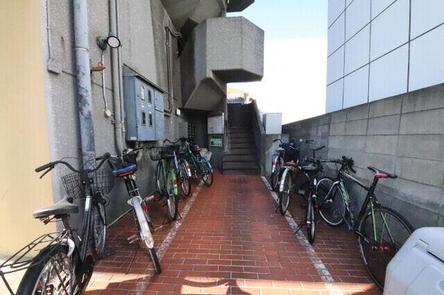 拡大写真:尼崎市南武庫之荘7丁目 3階304の外観