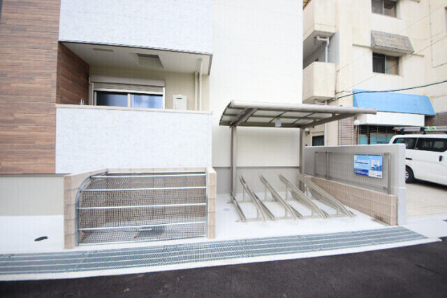 拡大写真:尼崎市東園田町5丁目 2階203の外観