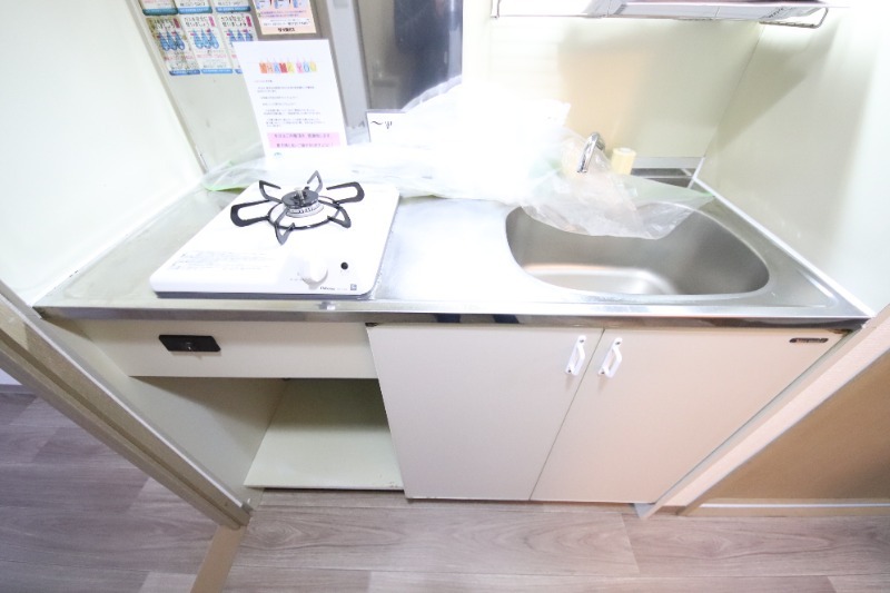 拡大写真:尼崎市富松町1丁目 4階402のキッチン
