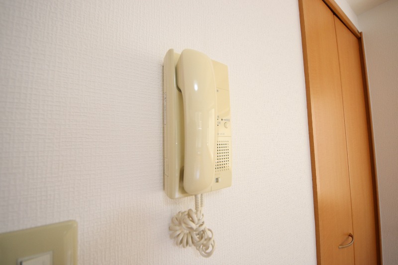 拡大写真:尼崎市瓦宮2丁目 3階301のセキュリティ