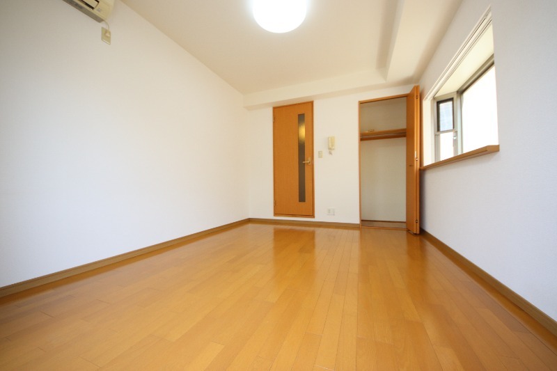拡大写真:尼崎市瓦宮2丁目 3階301のその他部屋・スペース