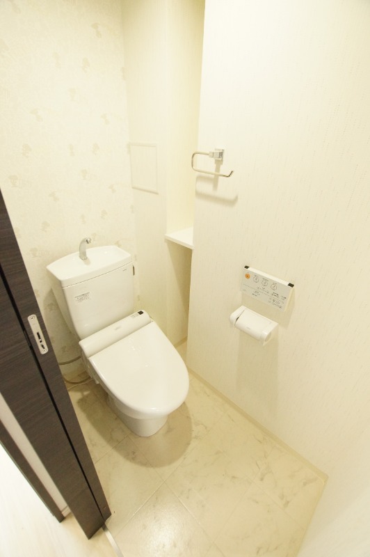 拡大写真:尼崎市善法寺町 4階402のトイレ