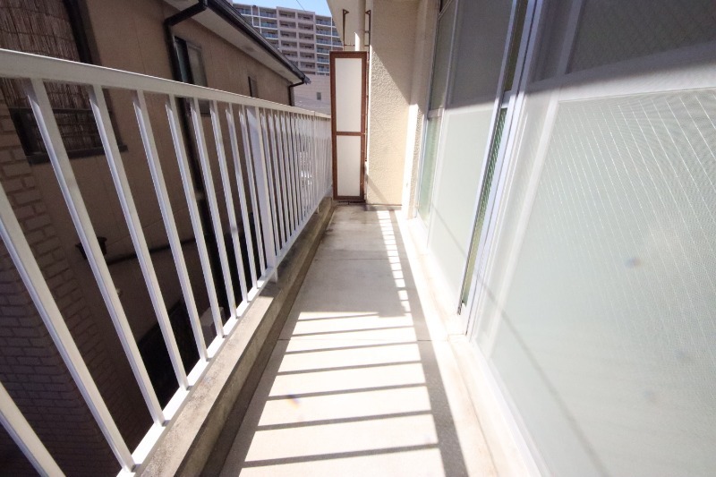 拡大写真:尼崎市御園3丁目 2階204のバルコニー