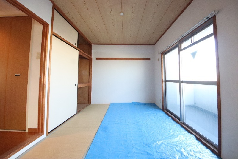 拡大写真:尼崎市次屋3丁目 3階303の内観