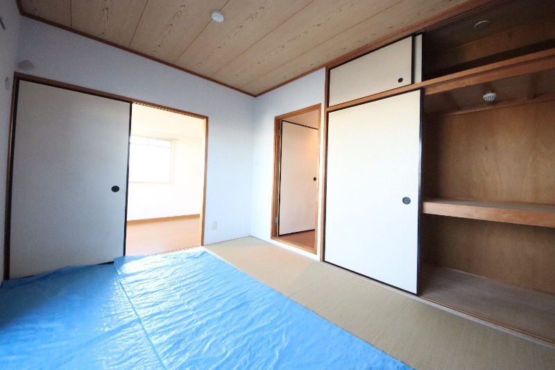 拡大写真:尼崎市次屋3丁目 3階303の内観