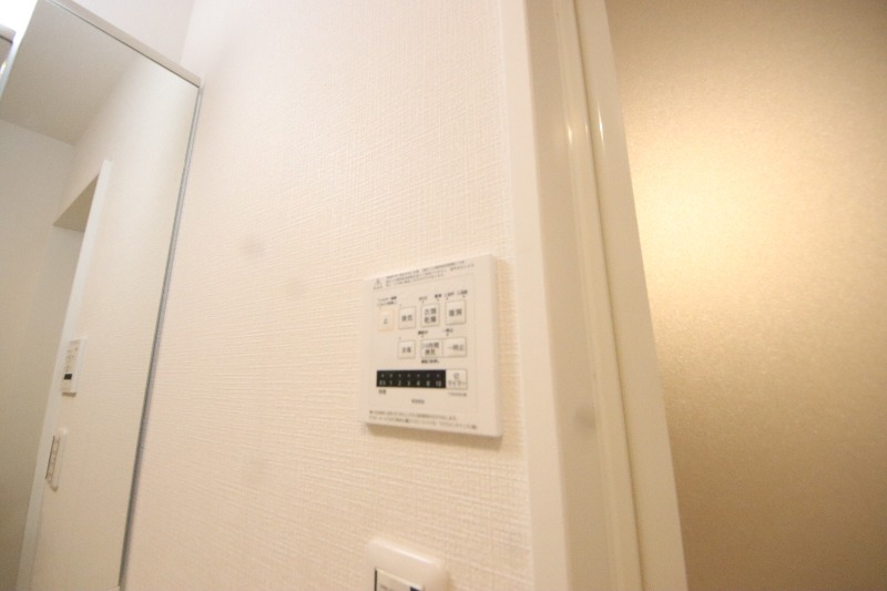 拡大写真:尼崎市南塚口町6丁目 2階203の内観