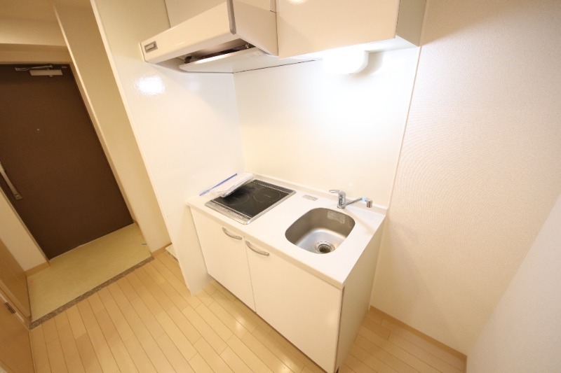 拡大写真:尼崎市南塚口町3丁目 4階403のキッチン