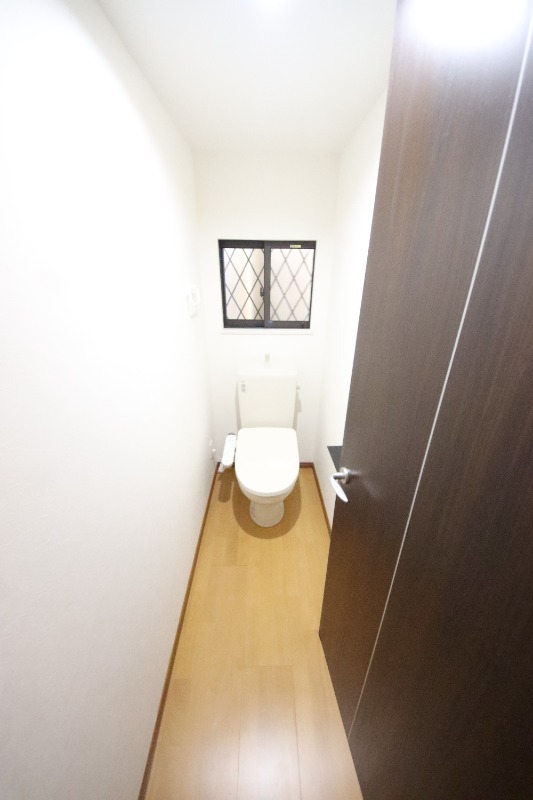 拡大写真:尼崎市西本町7丁目 1階1のトイレ