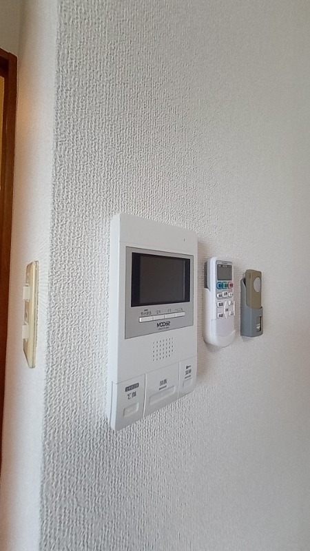拡大写真:尼崎市南塚口町8丁目 3階303のセキュリティ