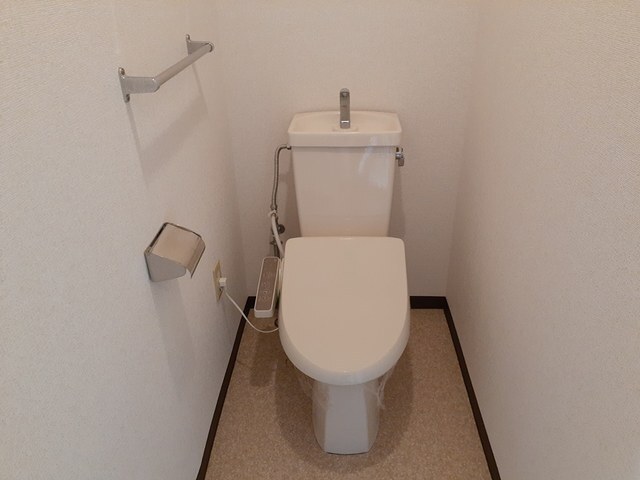 拡大写真：宝塚市鹿塩(〒665-0054)２丁目 2階202のその他
