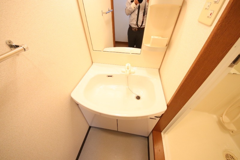拡大写真:尼崎市武庫之荘本町1丁目 2階202の内観
