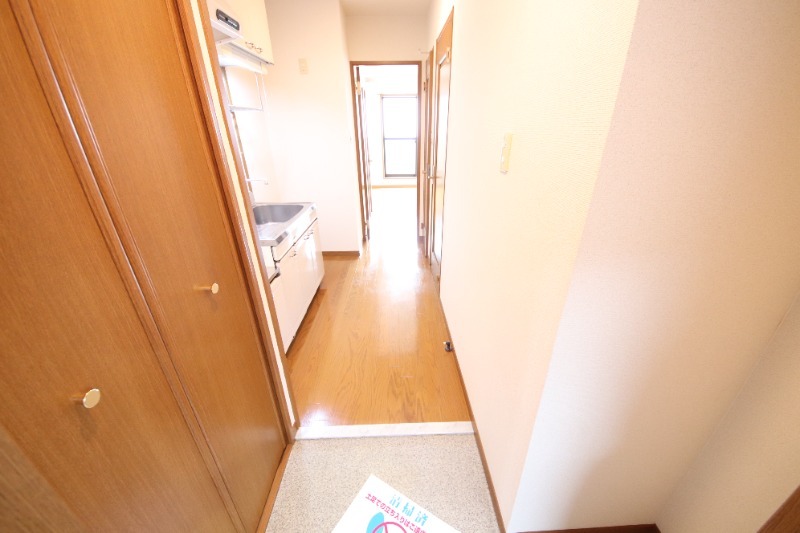 拡大写真:尼崎市武庫之荘本町1丁目 2階202の玄関