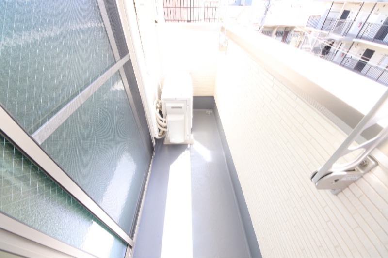 拡大写真:尼崎市東園田町6丁目 1階103のバルコニー