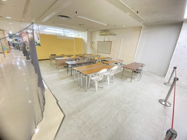 拡大写真:岡崎シビコ 1階117の内装
