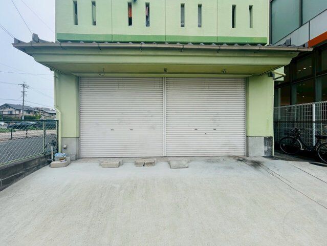 拡大写真:日月ビル 1階1Bの外観