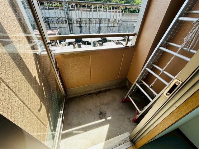 拡大写真:大高土地貸事務所 3階のバルコニー