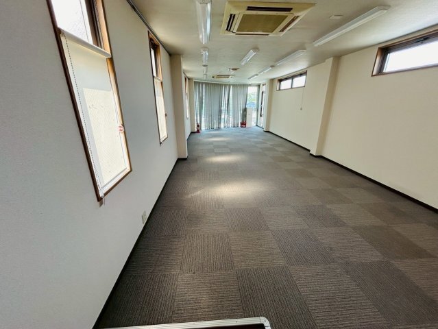 拡大写真:大高土地貸事務所 3階の内装