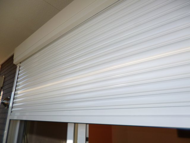 拡大写真:グラシアス 1階105の防犯シャッター(1階のみ)