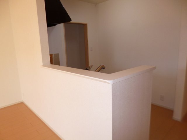 拡大写真:グラシアス 1階105のカウンターキッチン