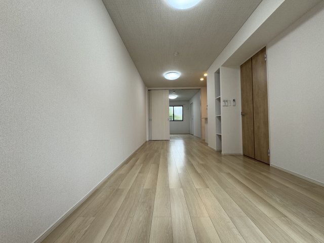 拡大写真:ルミナス 八街 1階103のリビング(同型タイプ)