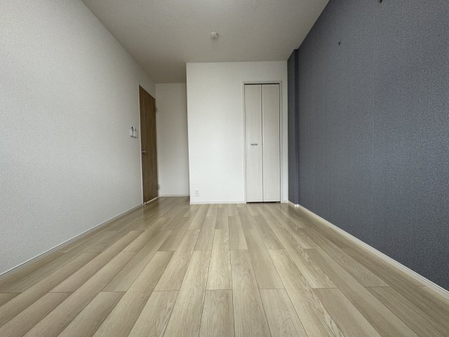拡大写真:ルミナス 八街 2階201の洋室6.5帖(同型タイプ)
