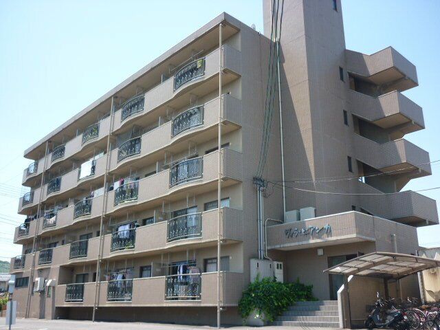 津山市小田中の外観