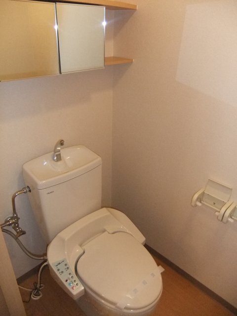 拡大写真:ウィンコート2 1階105のトイレ