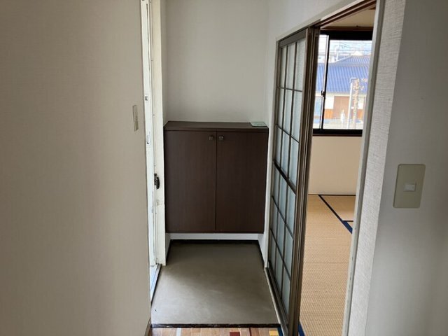 拡大写真：メゾン神田 2階201の玄関