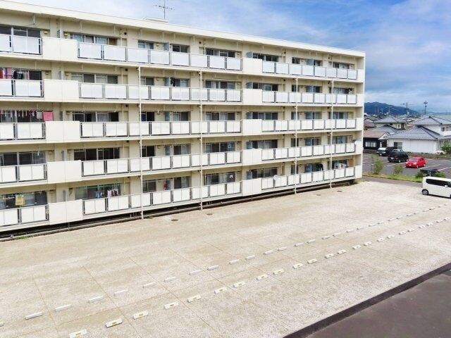 拡大写真:ビレッジハウス西出雲1号棟 2階201の駐車場