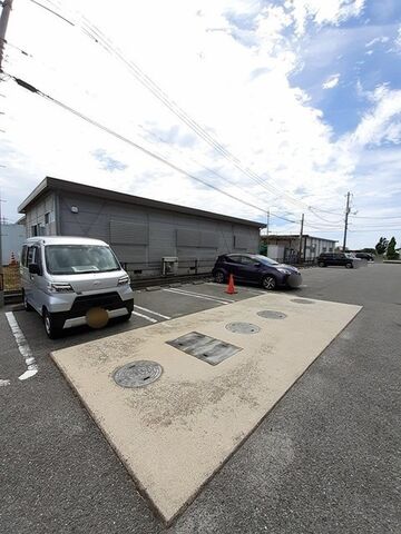 拡大写真:ボヌール荻杼 B 2階201の駐車場