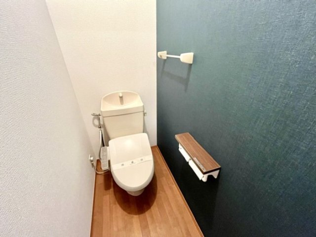 拡大写真:アコルデ B棟 1階B101のトイレ