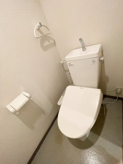 拡大写真：エスペランサⅠ 4階403のトイレ