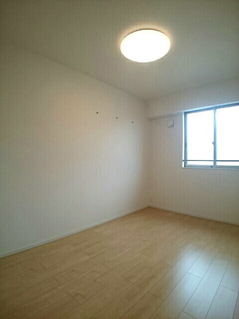 拡大写真:グランシャリオⅧ A 2階201のその他部屋・スペース