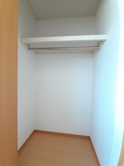 拡大写真:ボヌール荻杼 B 2階201の収納
