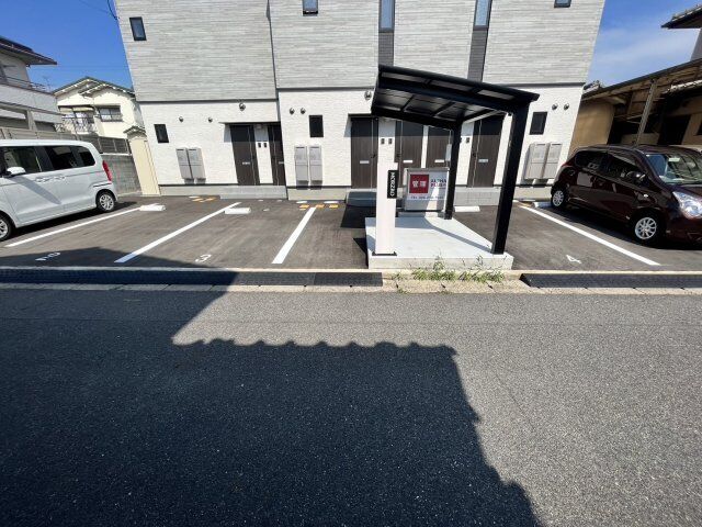 拡大写真:MORZRO 1階103の駐車場