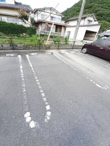 拡大写真：オリーブ 2階201の駐車場