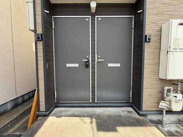 拡大写真:岡山市北区南方4丁目 1階201のロビー