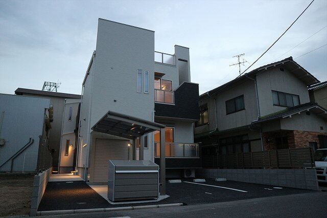 GRANDTIC 南高西の外観