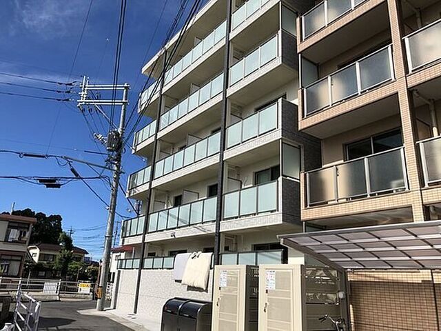 コクーン大元駅前の外観