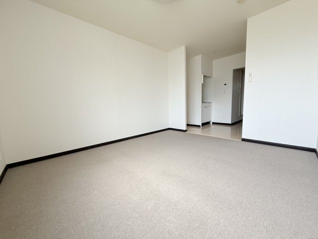 拡大写真:岡山市北区南方4丁目 1階201の居室・リビング